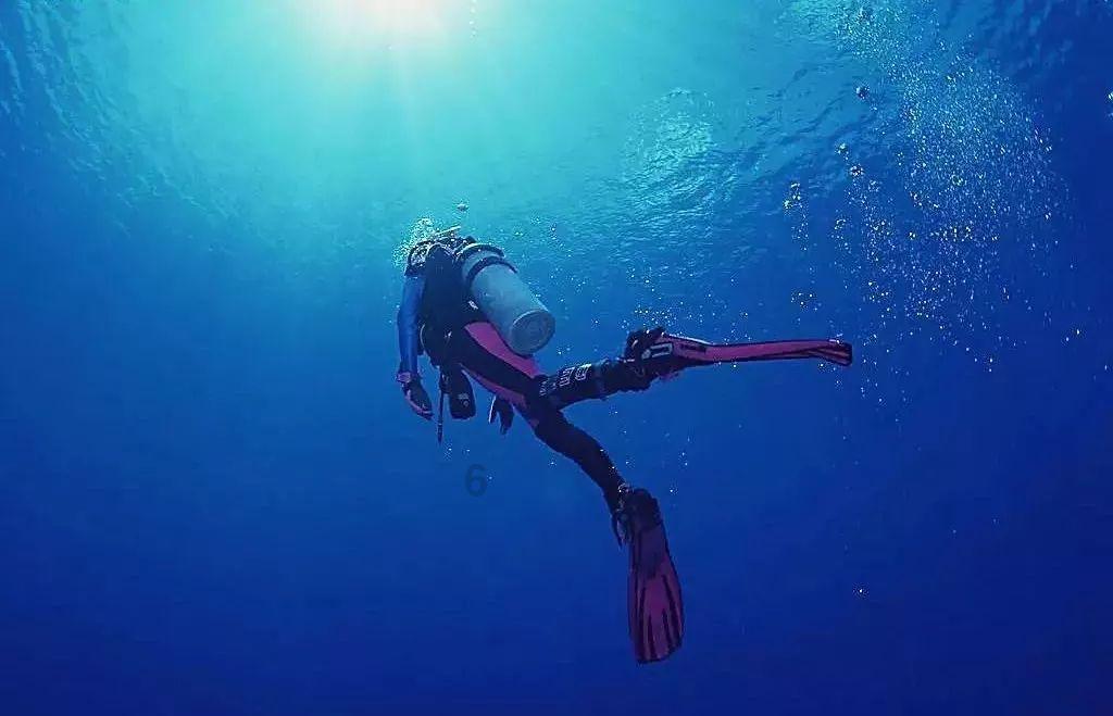 海滩棚屋逃生