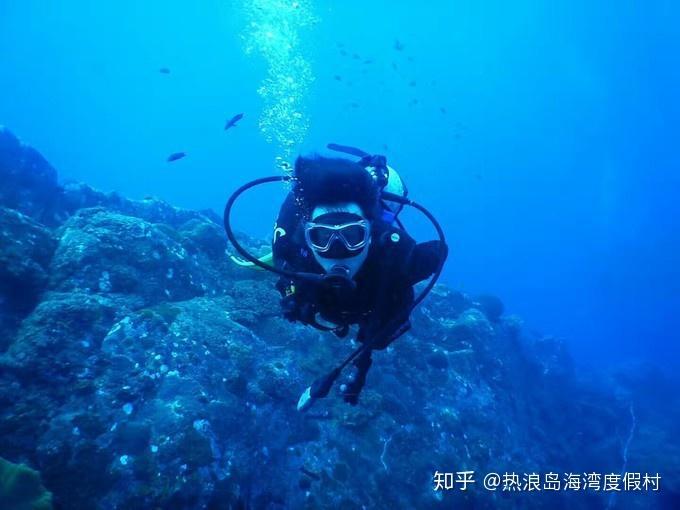曾经没有追到的女孩，和我联系，说之前的事都过去了，现在希望我们依然是好朋友，这是什么意思？游戏画面