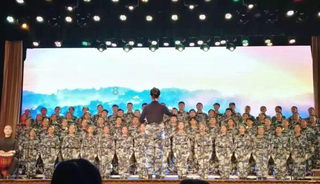 浙江金华一小区挖出大量古钱币遭哄抢，此事将会被如何追责？游戏画面