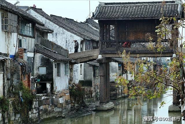 探讨天南海北,尽在问答交流平台熬夜会不会使人变丑?