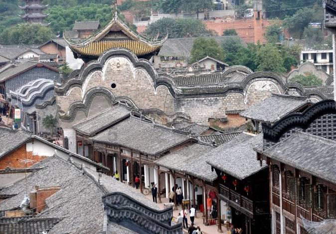 没有了宇辉谁看以后地方文旅是邀请东方甄选还是与辉同行呢？